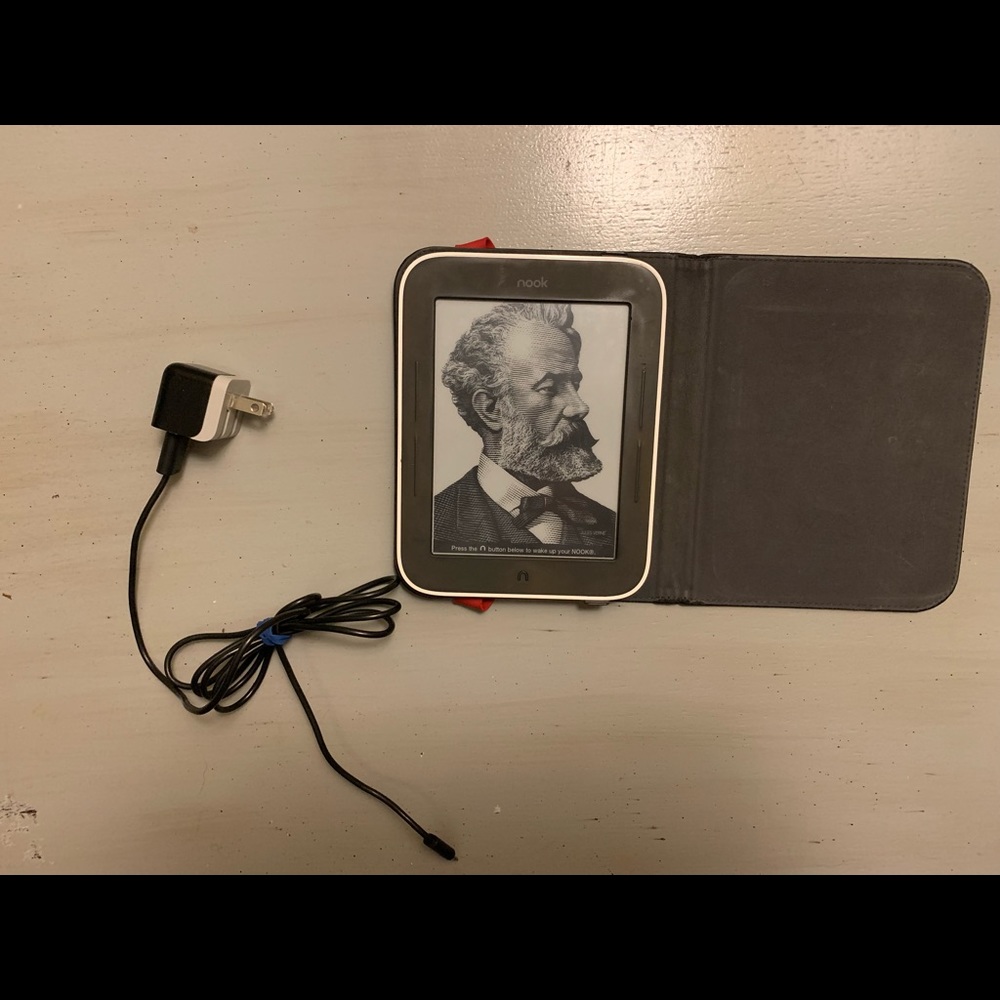 Barnes and Noble Nook E-Reader